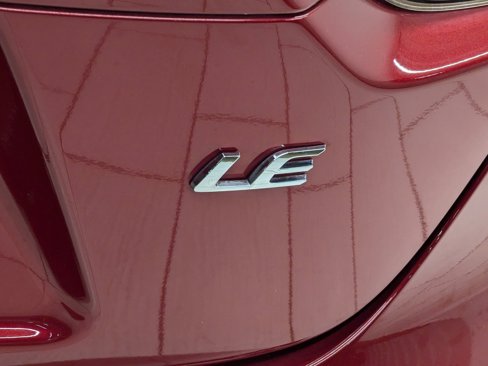 Used 2022 Toyota Corolla LE w/ LE Convenience Package image 31