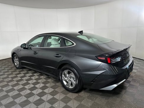 Certified 2025 Hyundai Sonata SE image 24