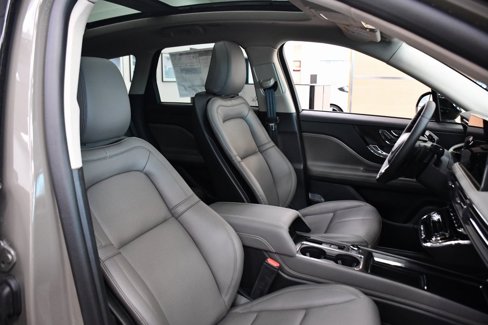 New 2025 Lincoln Corsair Reserve w/ Jet Appearance Package image 13