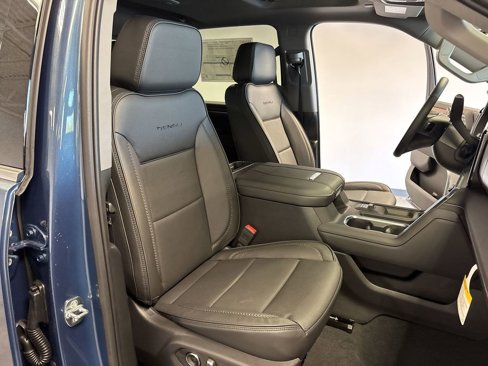 New 2025 GMC Sierra 2500 Denali w/ Denali Reserve Package image 31
