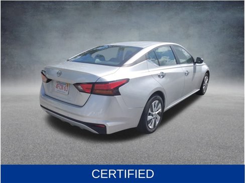 Used 2024 Nissan Altima 2.5 S image 6