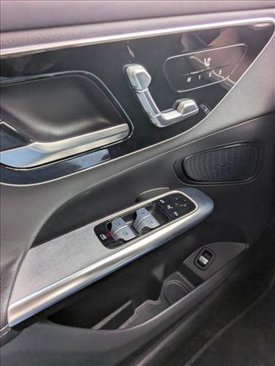 Used 2024 Mercedes-Benz GLC 300 image 18