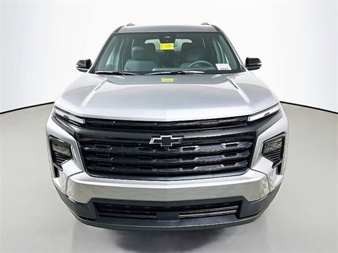 New 2026 Chevrolet Traverse LT w/ Midnight/Sport Edition image 2