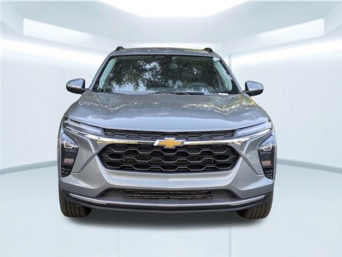 Used 2025 Chevrolet Trax LT image 10