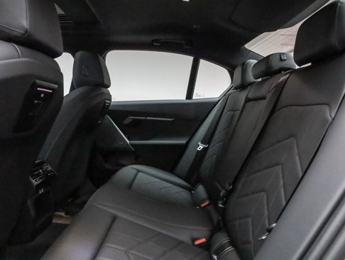 New 2026 BMW i5 eDrive40 w/ Premium Package image 19