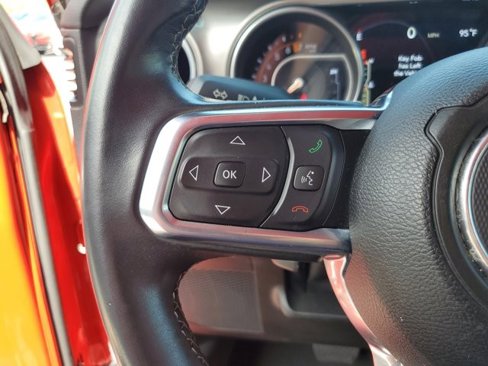 Used 2018 Jeep Wrangler Unlimited Sahara image 28