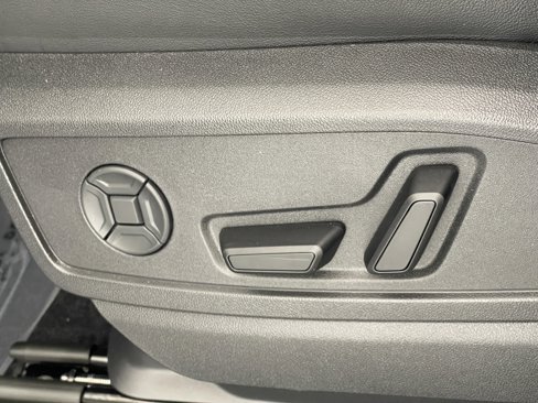 New 2025 Audi Q5 Premium Plus image 16