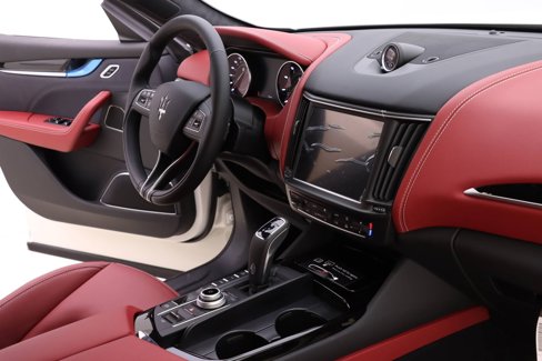 New 2023 Maserati Levante GT image 8