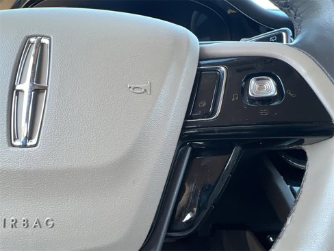 Used 2021 Lincoln Corsair AWD image 17