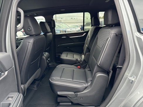 New 2026 GMC Acadia Denali w/ Super Cruise Package image 13
