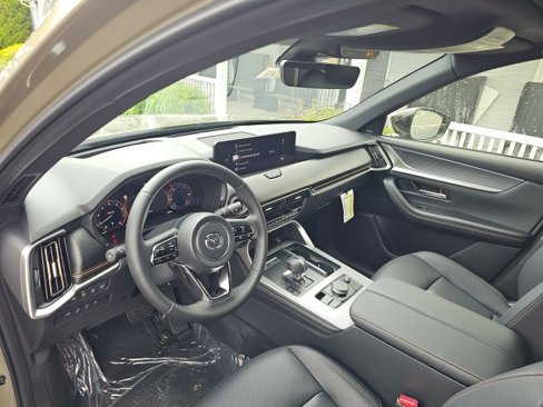 New 2025 MAZDA CX-70 3.3 Turbo w/ Premium Plus Pkg image 13