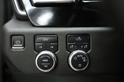 Used 2023 GMC Sierra 1500 SLE image 36