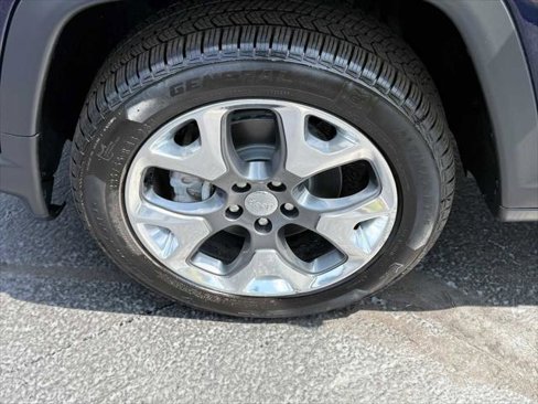 Certified 2019 Jeep Compass Limited w/ Safety & Security Group image 10
