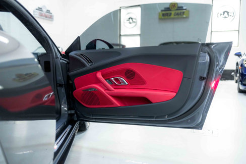 Used 2022 Audi R8 V10 w/ Premium Package image 45
