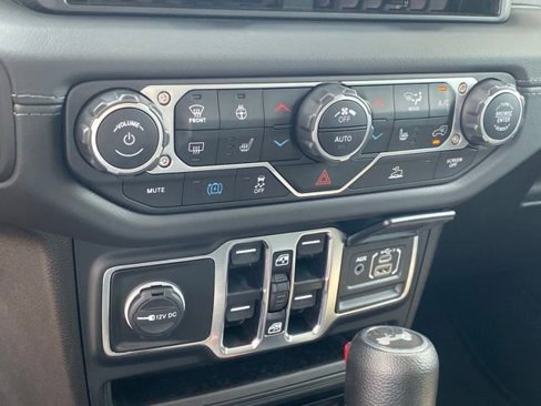 Used 2024 Jeep Wrangler Unlimited Sahara image 14