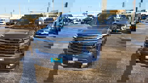 New 2026 Chevrolet Traverse LT w/ LPO, Floor Liner Package image 3