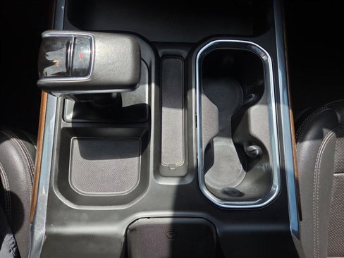 Used 2022 Chevrolet Silverado 1500 High Country w/ Technology Package image 27