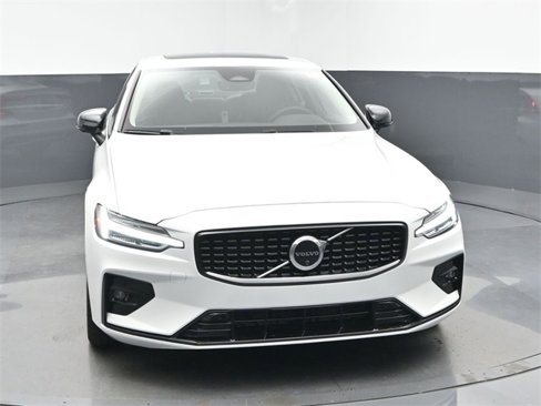 Used 2025 Volvo S60 B5 Plus w/ Protection Package Premier image 2