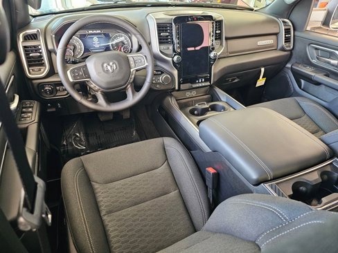New 2026 RAM 1500 4x4 Crew Cab image 11