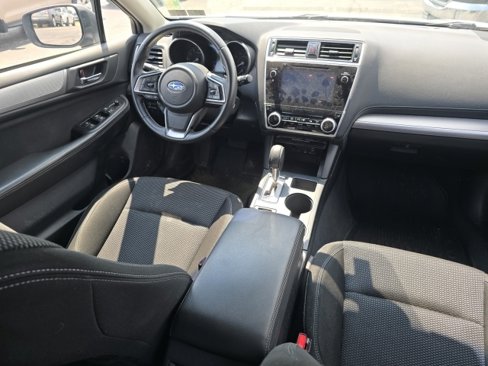 Used 2019 Subaru Outback 2.5i Premium image 14