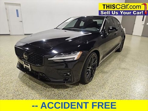 Used 2024 Volvo S60 B5 Plus w/ Climate Package image 3
