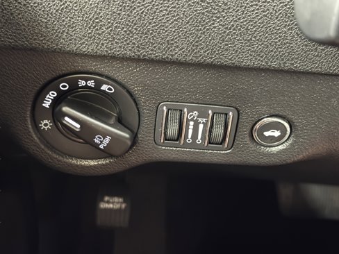 Used 2022 Dodge Charger GT image 17