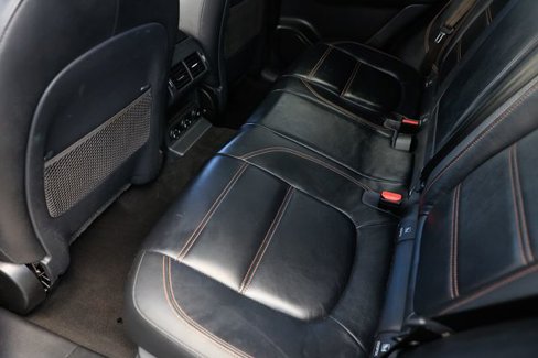 Used 2020 Jaguar F-PACE Prestige image 8