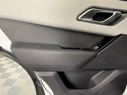 Used 2026 Land Rover Range Rover Velar S image 20