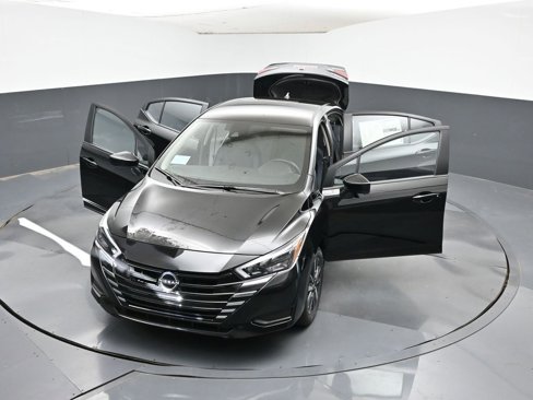 New 2025 Nissan Versa SV w/ Trunk Package image 33