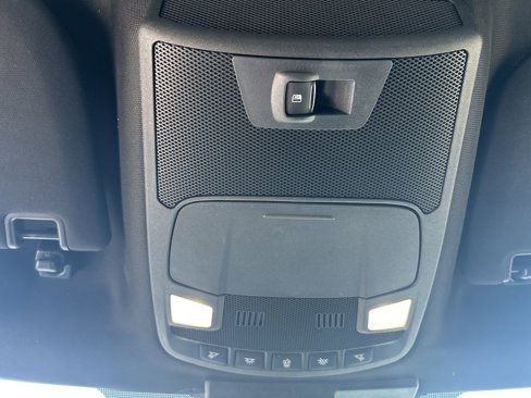 Certified 2022 Ford F350 Platinum w/ FX4 Off-Road Package image 42