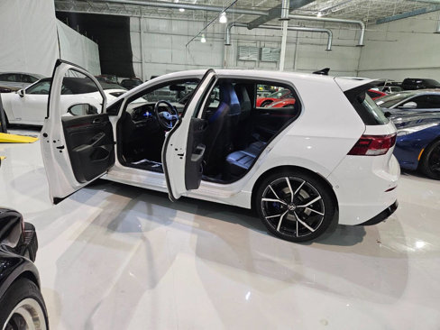 Used 2022 Volkswagen Golf R image 27