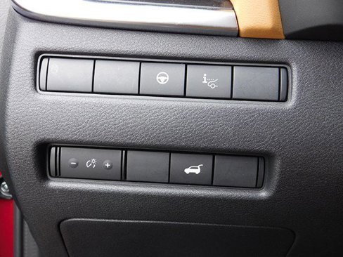 Used 2023 Nissan Rogue Platinum w/ Platinum Premium Package image 27