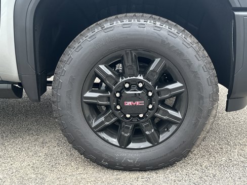 New 2026 GMC Sierra 2500 AT4 w/ AT4 Premium Plus Package image 12