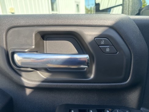 New 2025 Chevrolet Silverado 2500 Custom w/ Custom Value Package image 29