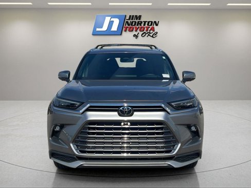 New 2026 Toyota Grand Highlander AWD Hybrid image 2