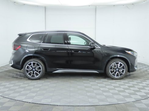 Used 2025 BMW X1 xDrive28i w/ Premium Package image 5