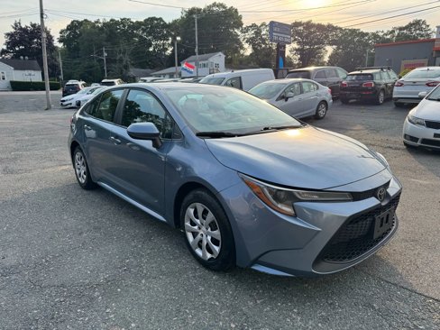Used 2020 Toyota Corolla LE image 1