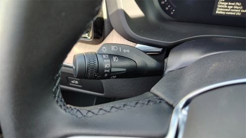 New 2026 Volvo XC60 B5 Plus w/ Climate Package image 19