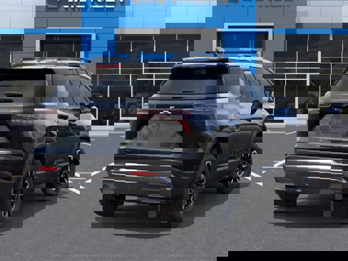 New 2026 Chevrolet Equinox ACTIV w/ LPO, Floor Liner Package image 4