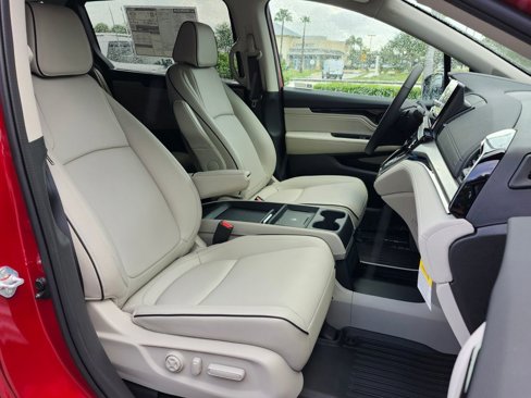 New 2026 Honda Odyssey Touring image 19