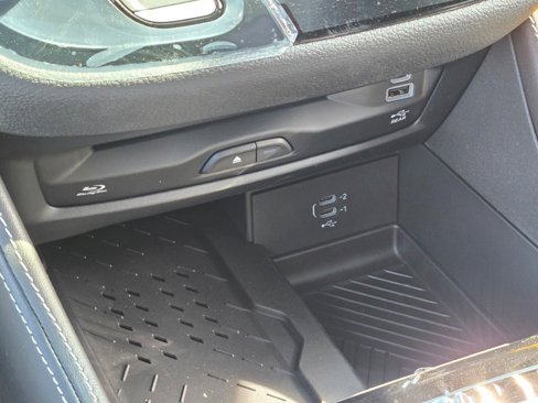 New 2026 Chrysler Pacifica Limited image 26