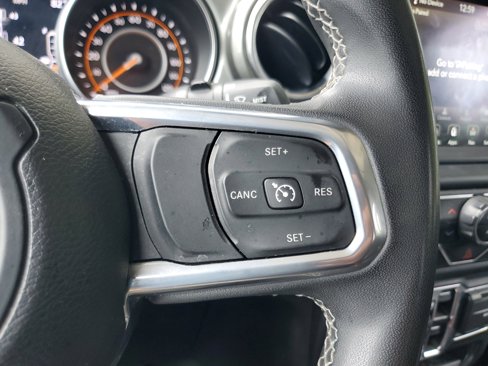 Used 2023 Jeep Wrangler Sahara image 20
