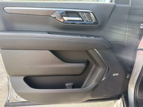 New 2026 Chevrolet Tahoe Premier image 18