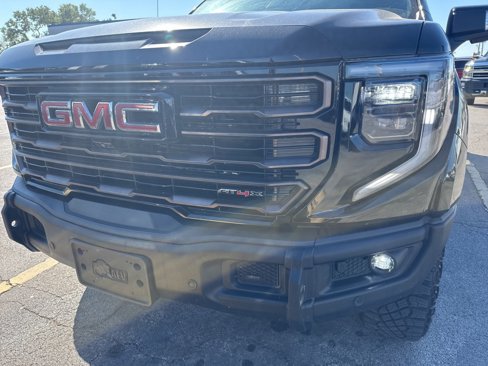 Used 2024 GMC Sierra 1500 AT4X image 5