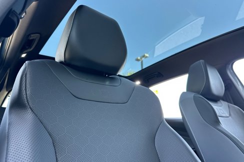 New 2025 Volkswagen ID.4 Pro S Plus image 16