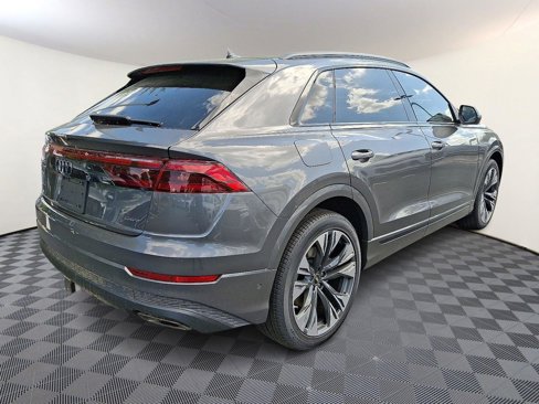 New 2025 Audi Q8 Prestige image 6