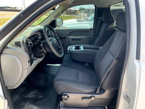 Used 2013 Chevrolet Silverado 2500 W/T image 9