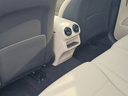 Certified 2025 Mercedes-Benz GLC 300 4MATIC image 25