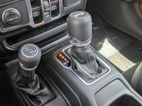 New 2025 Jeep Wrangler Sahara image 15