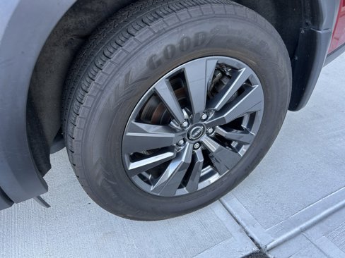 Used 2022 Nissan Pathfinder SV image 32